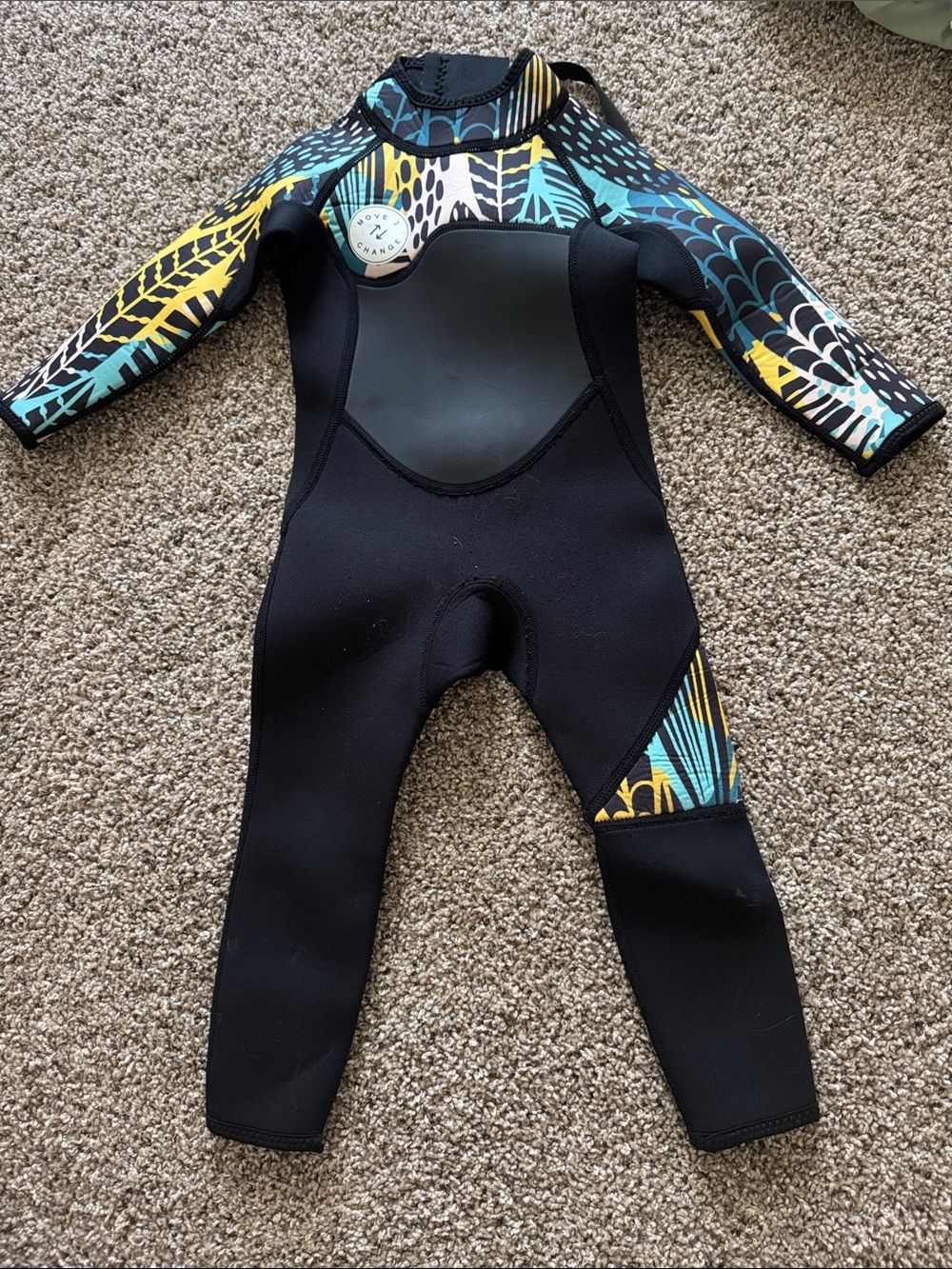 Move 2 Change kids 2T wet suit